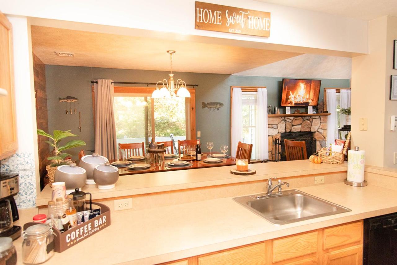 Camelback Private Home Located Behind Waterpark & Ski Lift แทนเนอร์สวิลล์ ภายนอก รูปภาพ